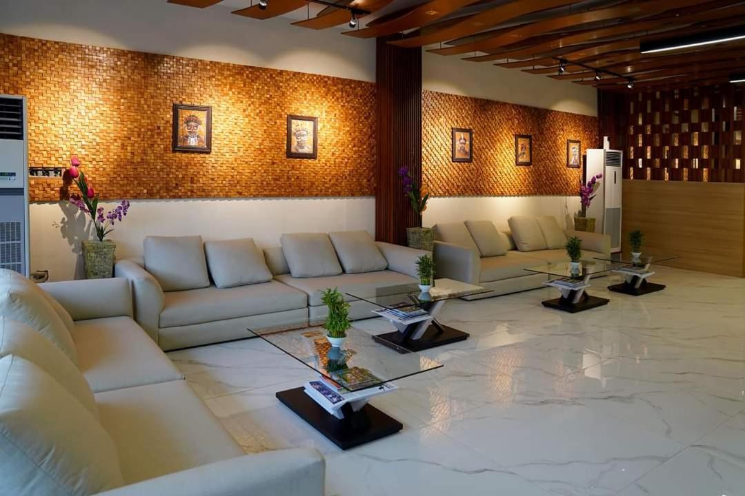 Elohim Hotel Sentani Jayapura Esterno foto