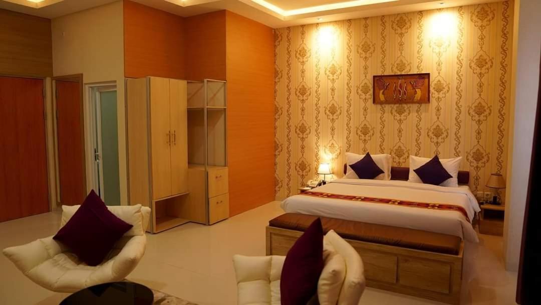Elohim Hotel Sentani Jayapura Esterno foto