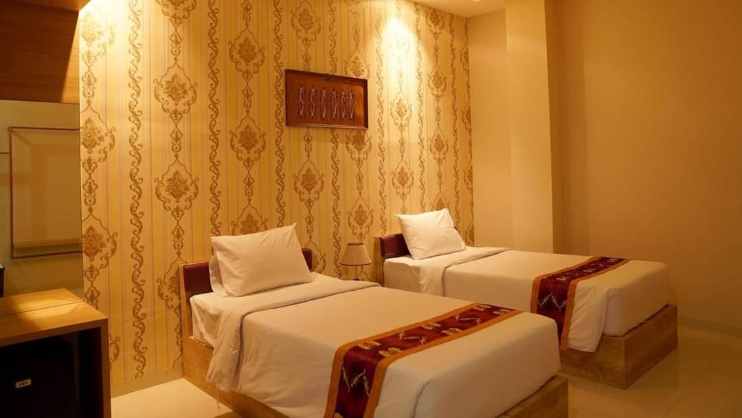 Elohim Hotel Sentani Jayapura Esterno foto